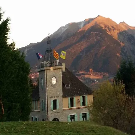 Studio Plein Sud - Vue Panoramique Sur Les Pyrenees - Proche Du Centre Ville Et Du Telecabine Appartement *